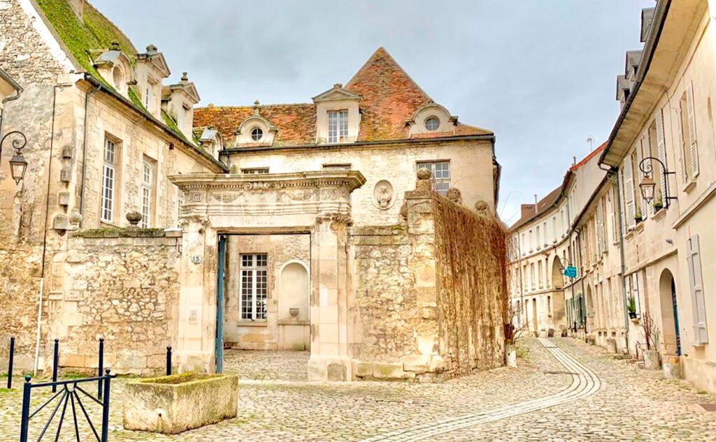 à l'extérieur de la maison saint joseph