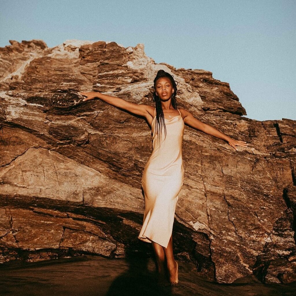 photo de Tiffany Hamilton-Atkins en mouvement de yoga